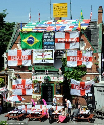 Robin Hood pub in Jarrow.jpg