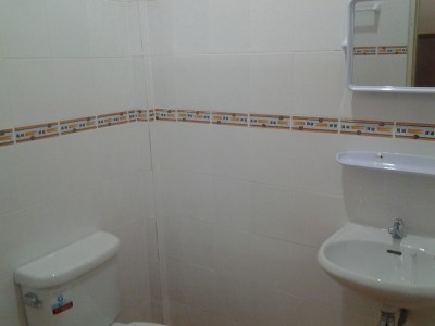 Shower room.jpg