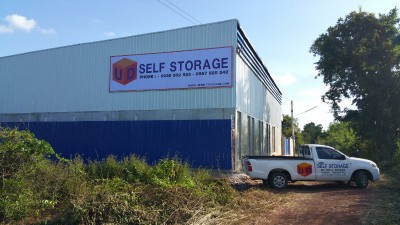 UD-SELF-STORAGE-SIDE-W-TRUCK.jpg