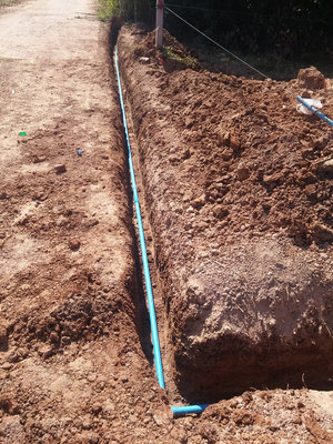 Trench with water pipe.jpg