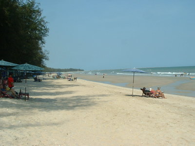 Cha - Am Beach 3.JPG