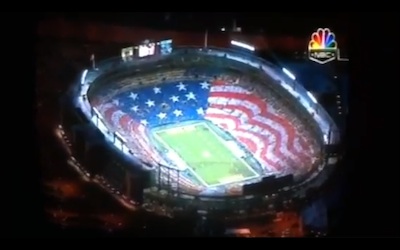 packers_crowd_gets_patriotic_with_enormous_american_flag.jpg