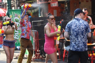 Songkran Khao San Road.jpg