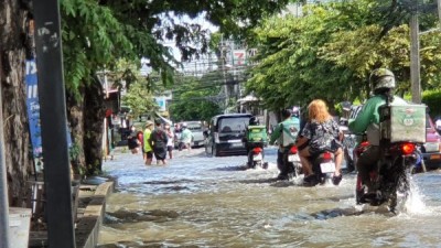 Pathum Thani 2.jpeg